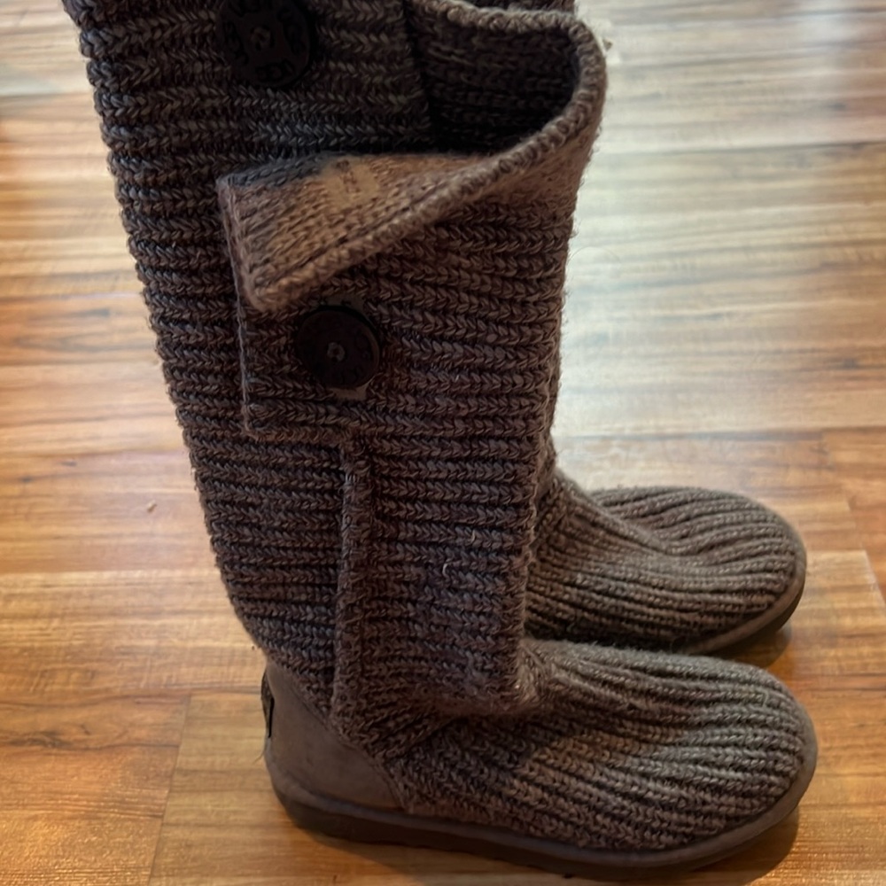 Gray Sweater Uggs